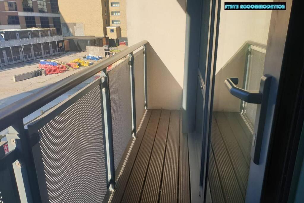 80S Retro 1Bed Studio Serviced Apartment Canary Wharf Perfect For Solo & Couple Travellers London Eksteriør billede